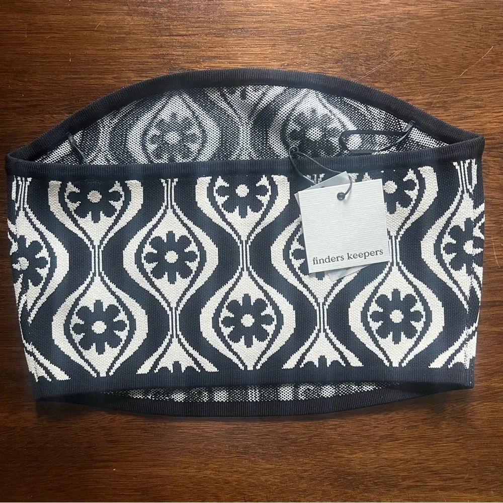 Finders Keepers Quinn Knit Tube Crop Top - Picture 3 of 7